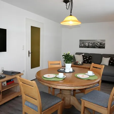 Alpenflair Ferienwohnung 216 Saphir *